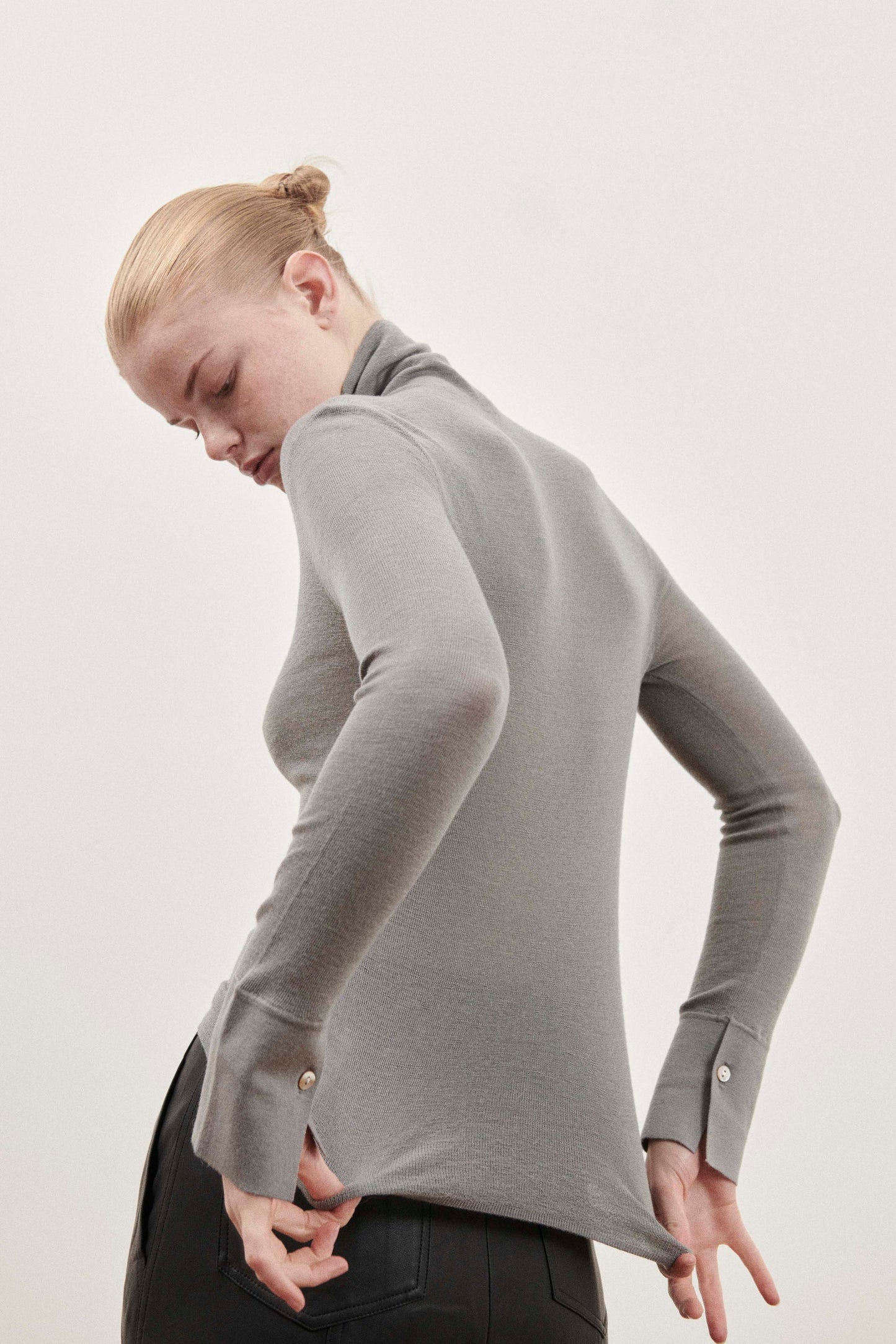 Moss Roll Neck