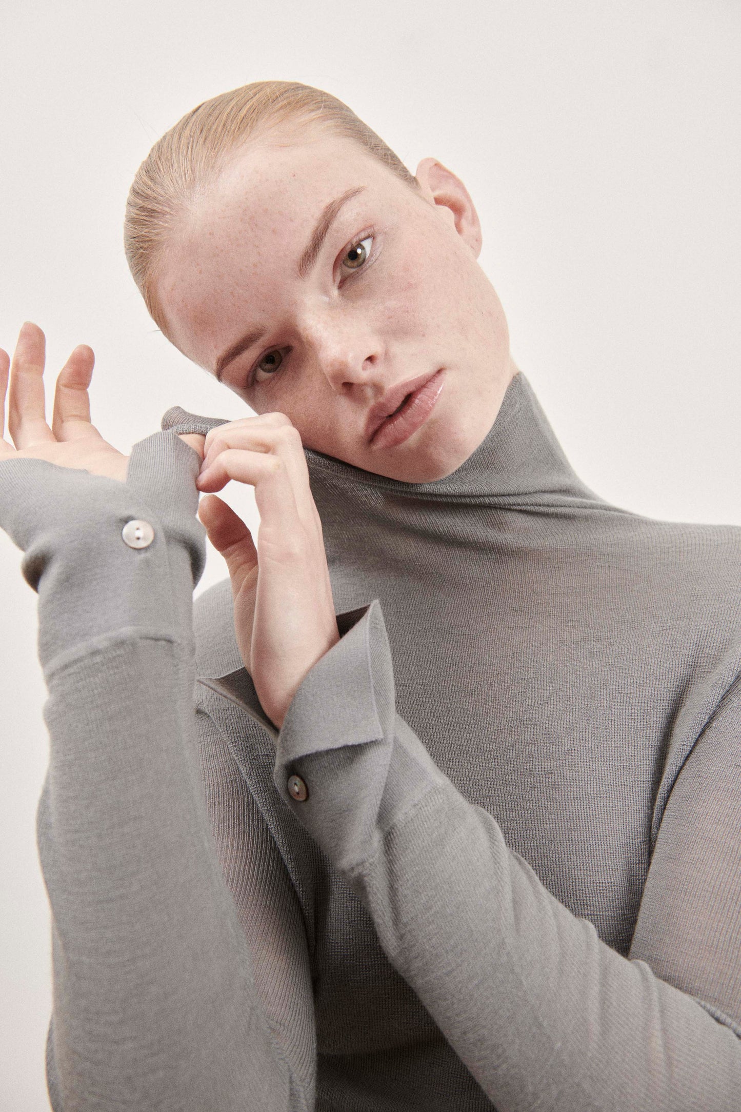 Moss Roll Neck