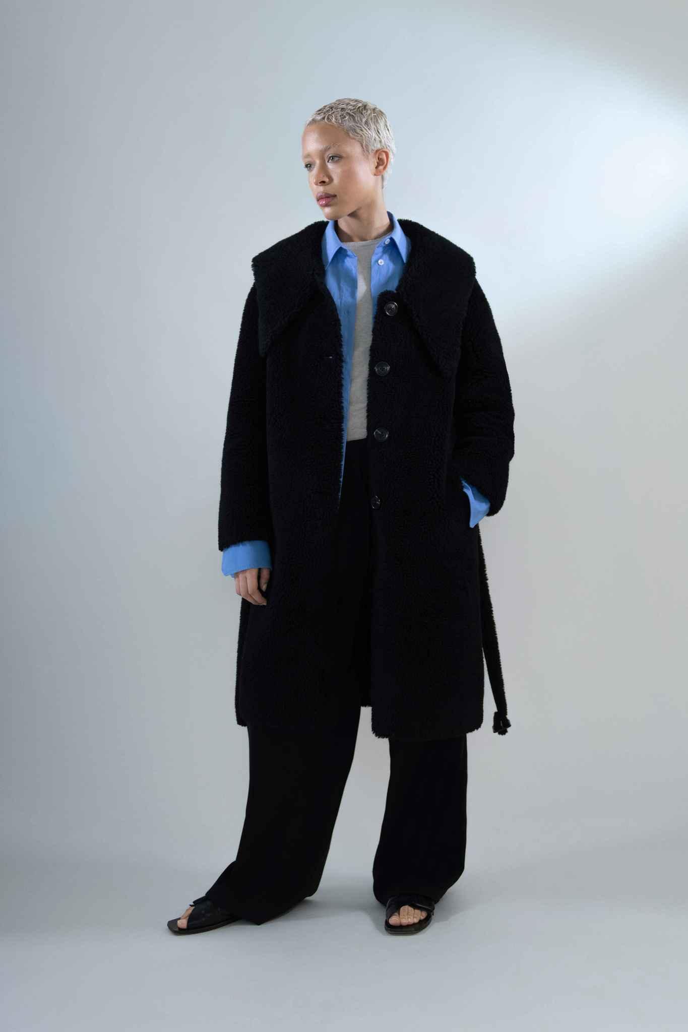 Theodora Coat in Shearling - Tutussie