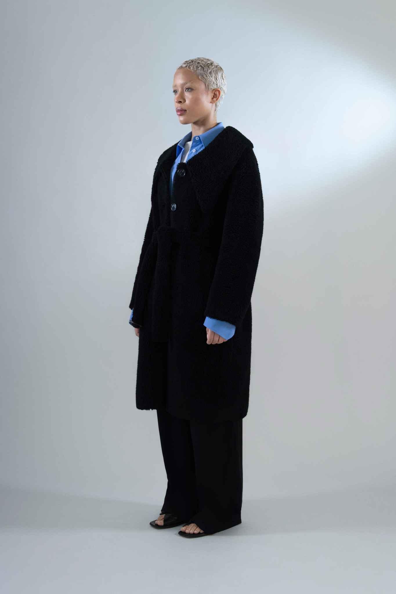Theodora Coat in Shearling - Tutussie