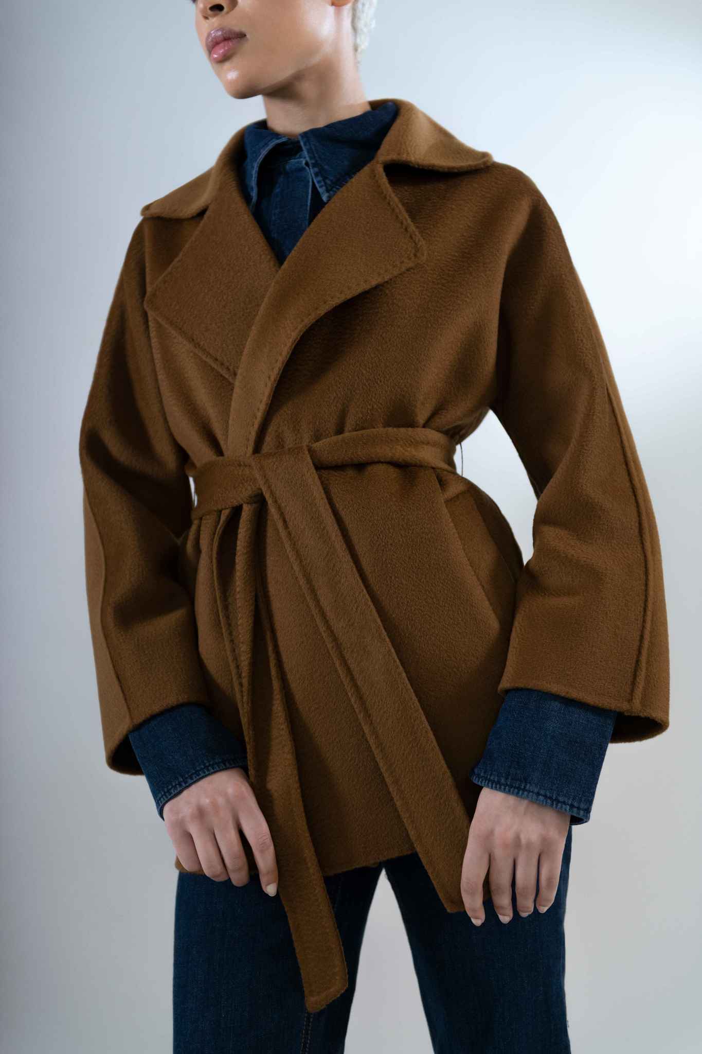 Sara Coat in Cashmere